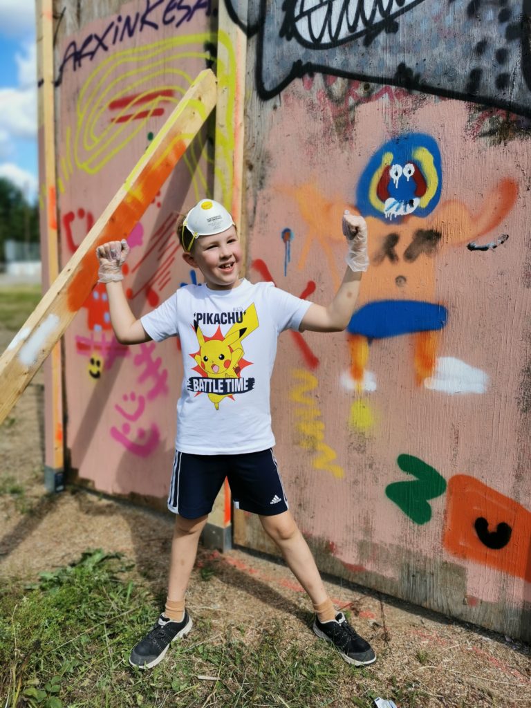 Räikee2021 kesän graffitityöpajasta.
